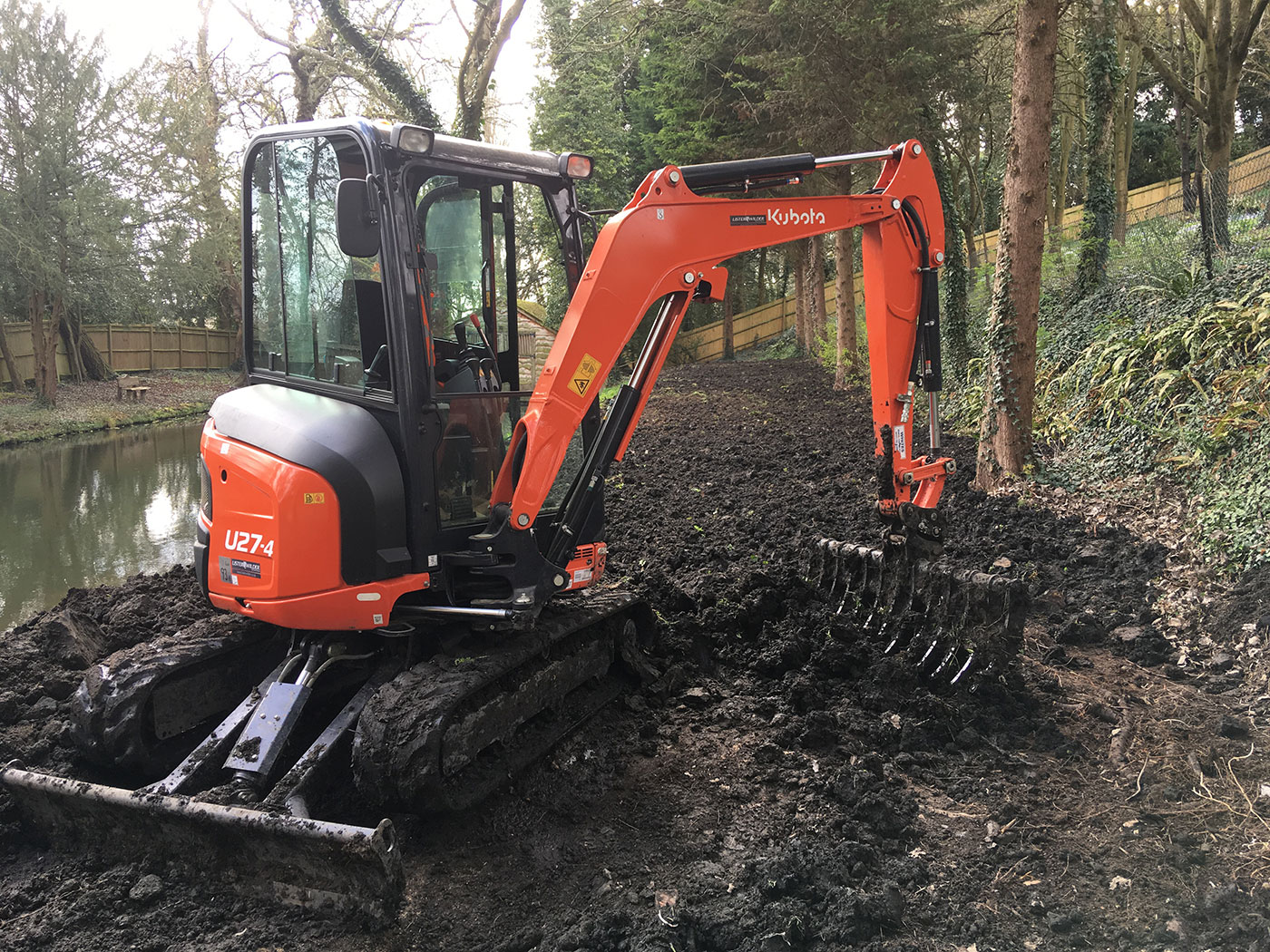 Kubota digger in use by Vincent Fencing