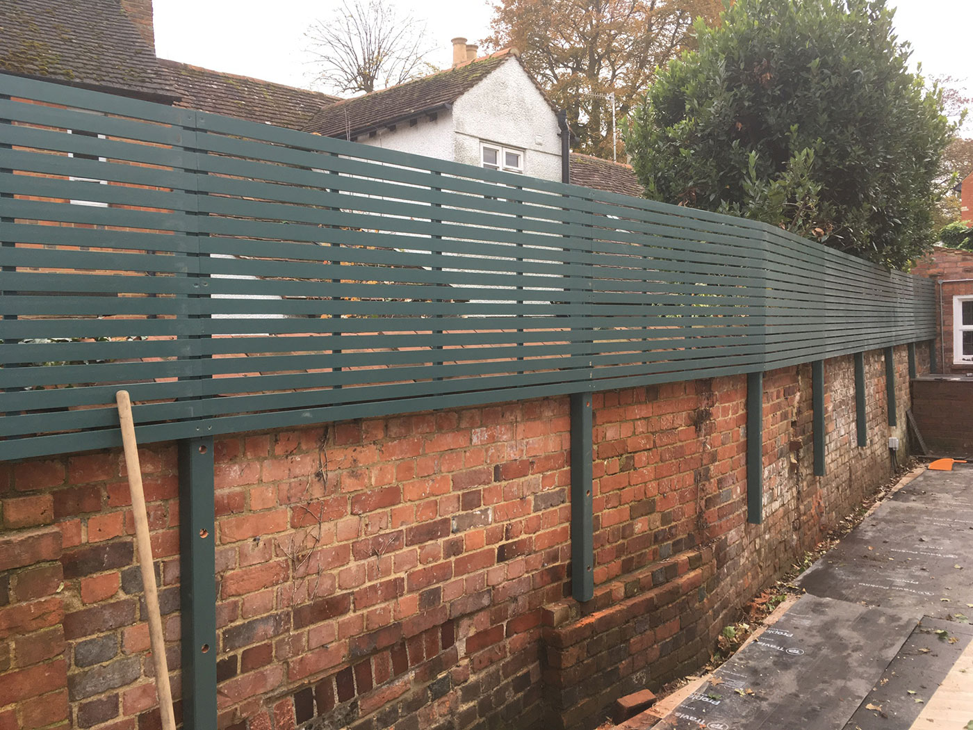 Painted trellis by Vincent Fencing